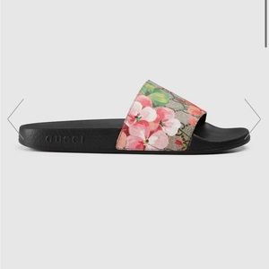 Gucci GG Blooms Supreme Floral Slides/Sandals